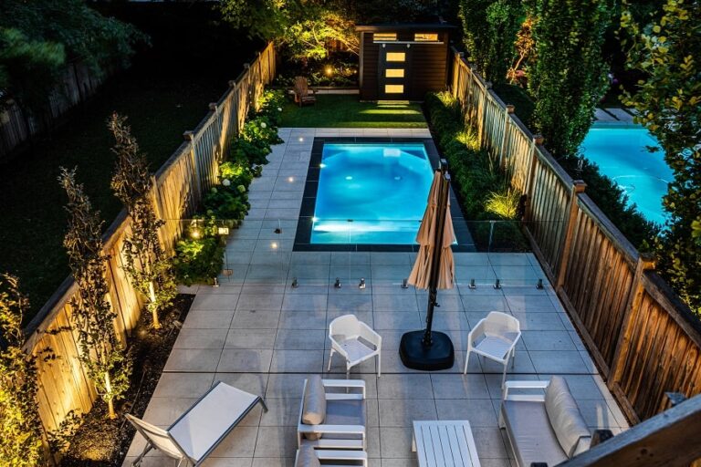 Some Tips to Consider When Designing Your Pool Lighting