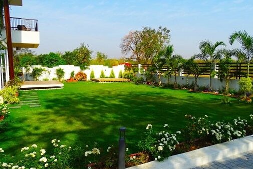 Why Should You Hire a Professional Landscape Designer?