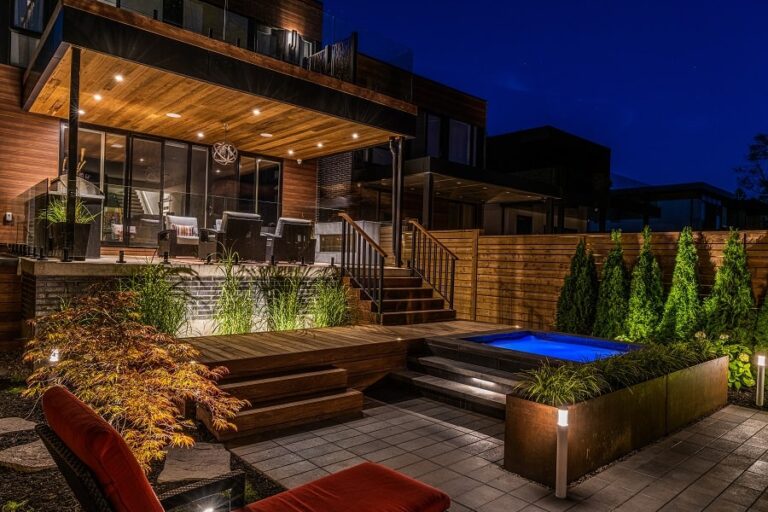 How Much Does it Cost to Build a Deck?