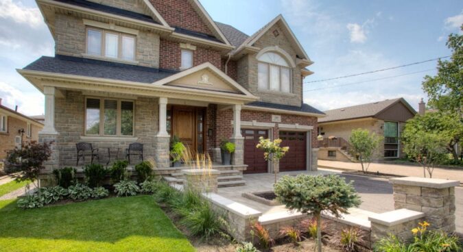 Lessons from Our Landscapers: 7 Must-Dos for Home Landscaping