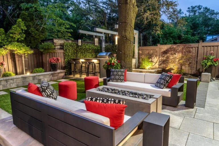 Unique Backyard Landscaping Designs For Homeowners