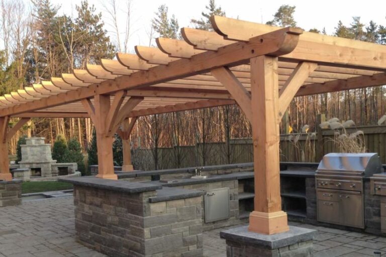 How to Design a Pergola for Your Deck