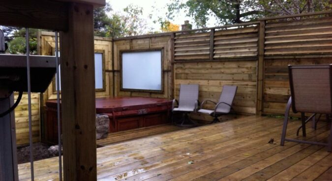 Top Deck Designs for Small Backyards