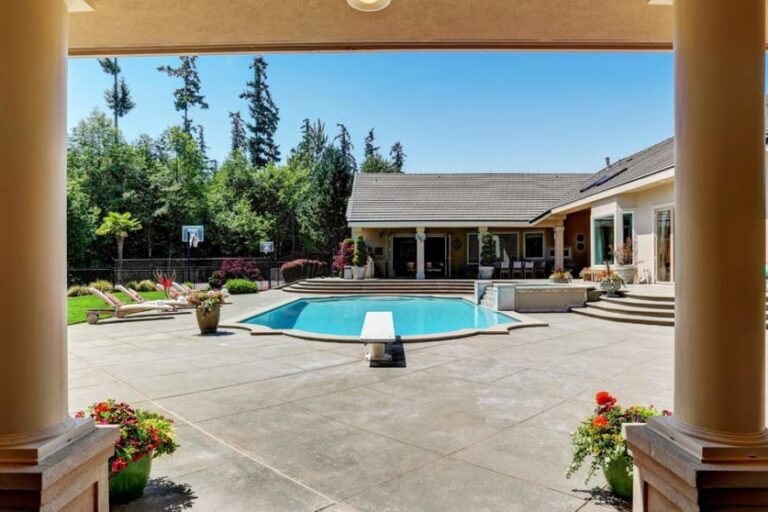Why Do Homeowners Prefer Stone Driveways?