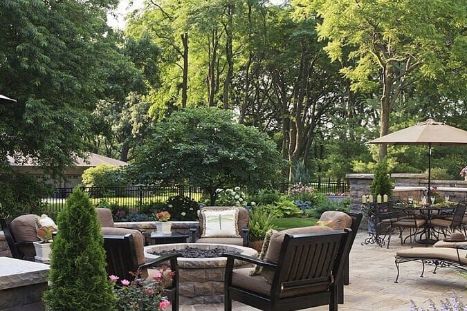 Landscape Designs to Spruce Up Your Yard This Summer