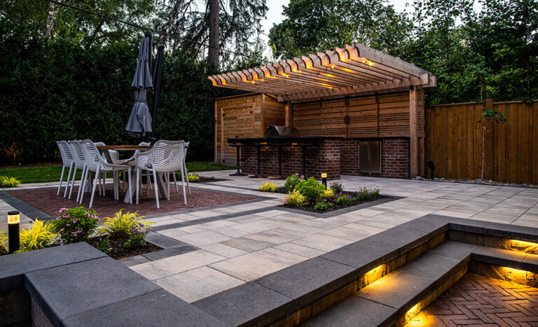 Stylish backyard with a swimming pool and contemporary outdoor furniture.