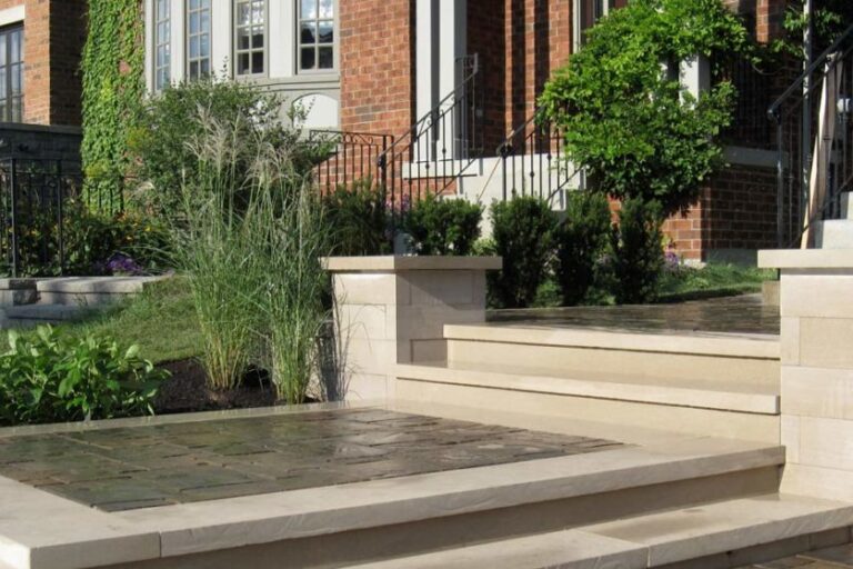 Front Yard Landscaping Ideas: How to Create an Inviting Entrance
