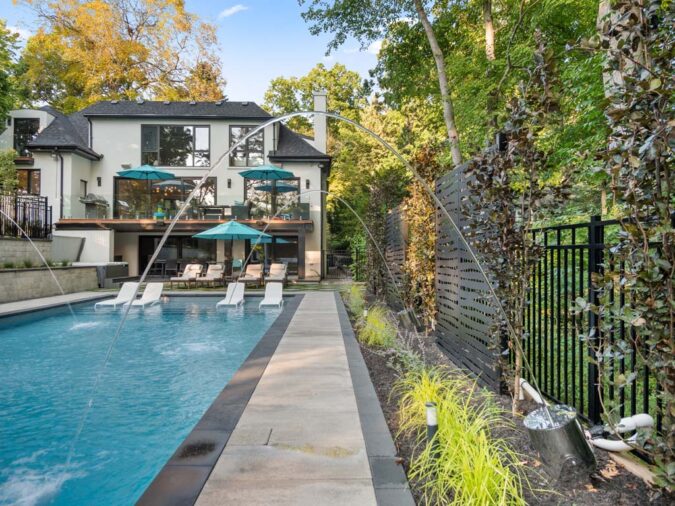 The Benefits of Adding Water Features to Your Front Yard Design The Benefits of Adding Water Features to Your Front Yard Design