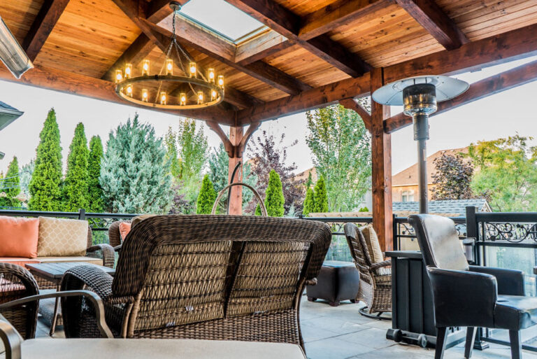 Luxury Outdoor Kitchen and Barbecue Area