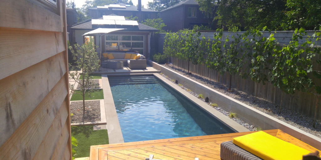 Bloom Conference 2020 – Attendees networking and engaging in discussion Bloom Conference 2020 - Attendees networking and engaging in discussion