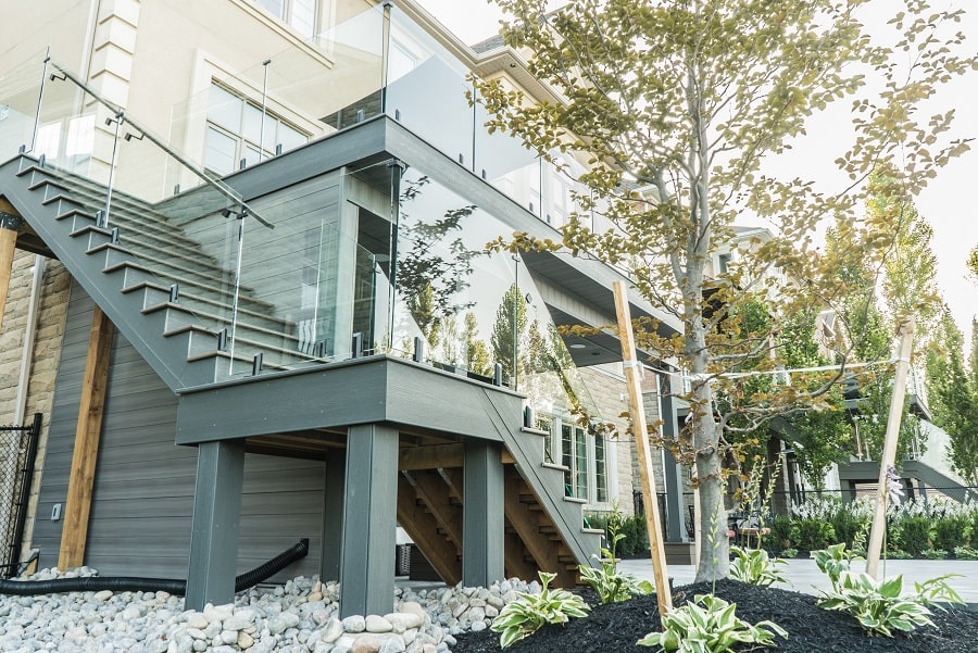 Deck Design Tips to Optimize Utility with Smart Storage