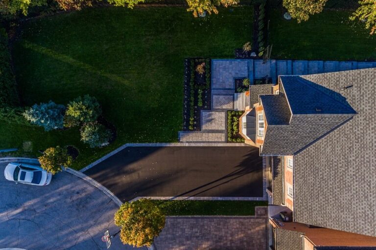 Top 10 Landscaping Mistakes Toronto Homeowners Should Avoid