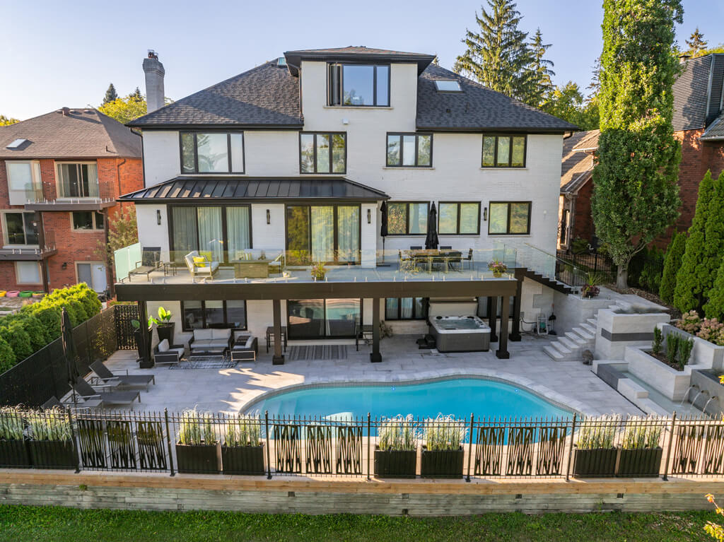 Completed dining area in 3232 Shoreline