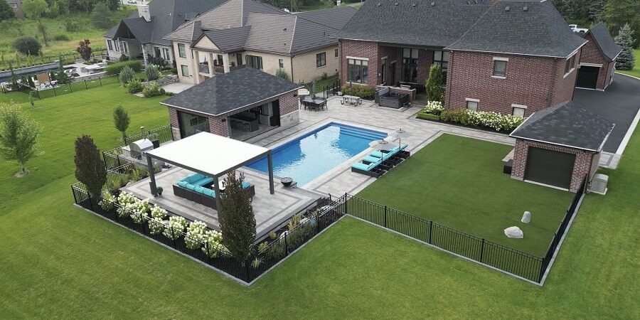 Why Many Vaughan Yards Are Clay‑Rich — Soil Tips for Vaughan Homeowners Why Many Vaughan Yards Are Clay‑Rich — Soil Tips for Vaughan Homeowners